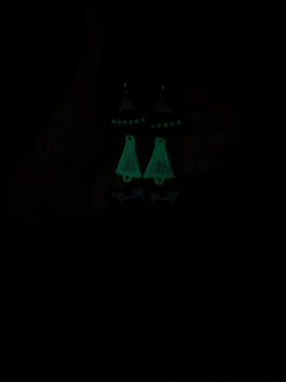 Spaceship cow abduction dangles